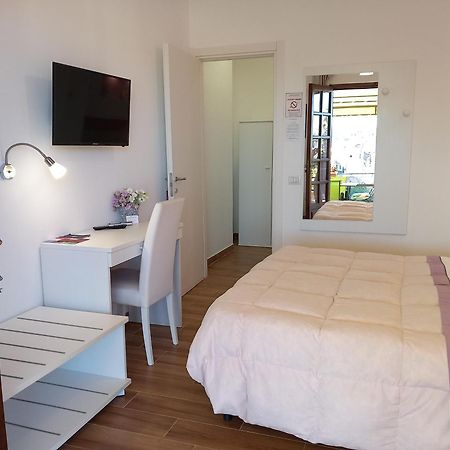 B&B Villa Letizia Castelbuono  Buitenkant foto