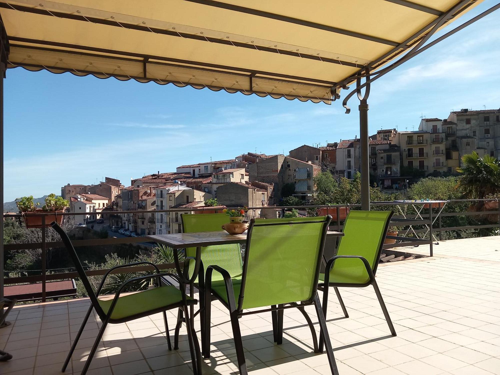 B&B Villa Letizia Castelbuono  Buitenkant foto