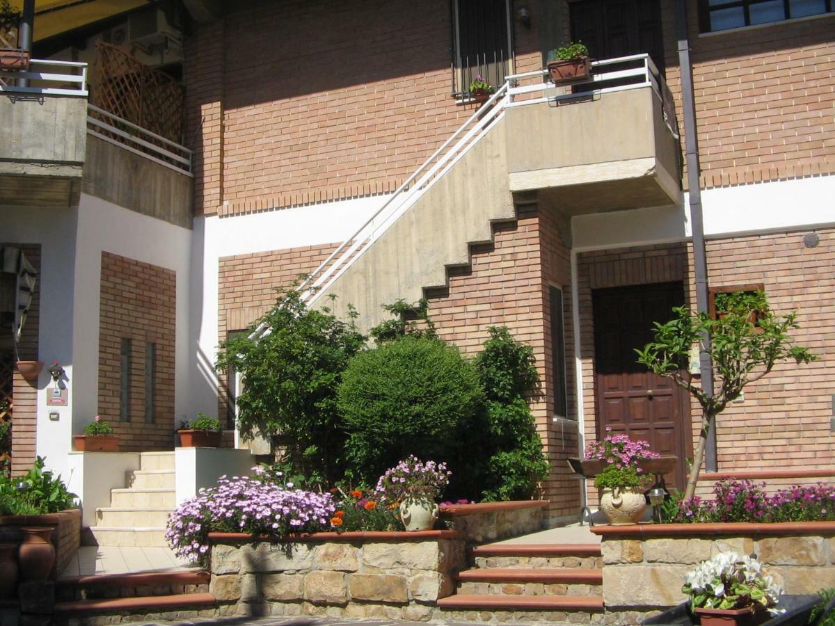 B&B Villa Letizia Castelbuono  Buitenkant foto