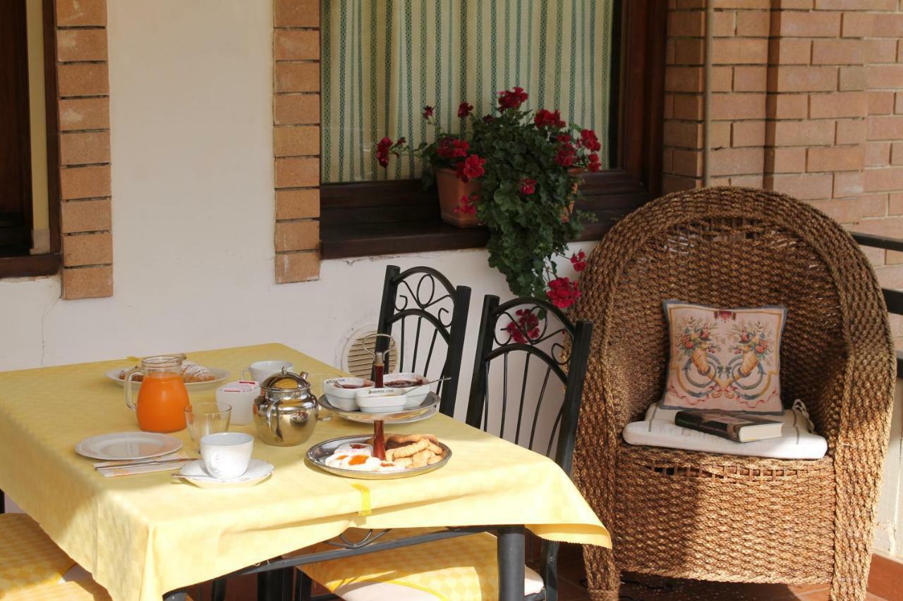 B&B Villa Letizia Castelbuono  Buitenkant foto