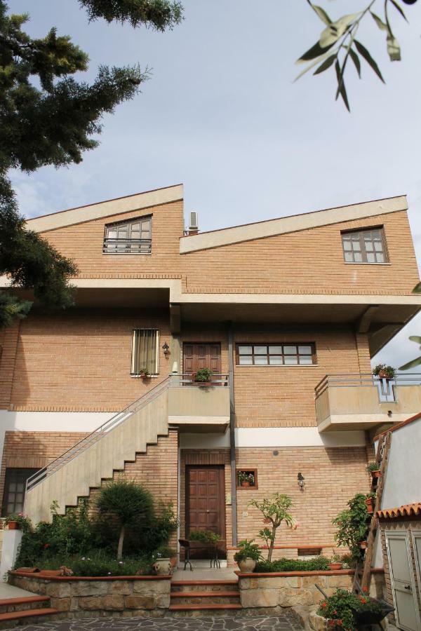B&B Villa Letizia Castelbuono  Buitenkant foto